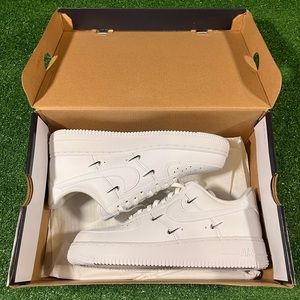 WMNS Air Force 1 ‘07 LX Sisterhood